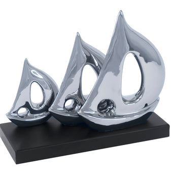 Elegante Escultura Náutica de Barco en Cerámica para Decoración de Mesa