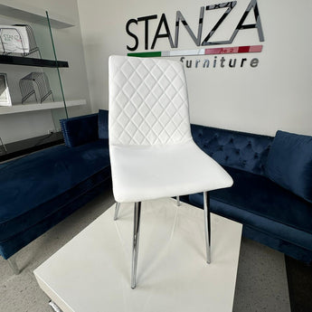 Silla de Comedor Emmar Blanca Moderna con Respaldo Acolchado Estilo Chic